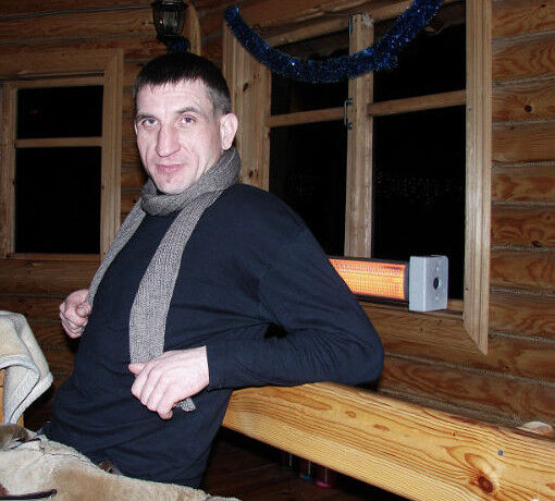  4529917  Aleksandr, 46 ,    