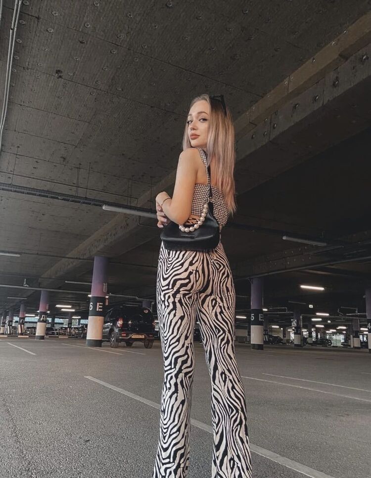  -,   , 23 ,   ,   