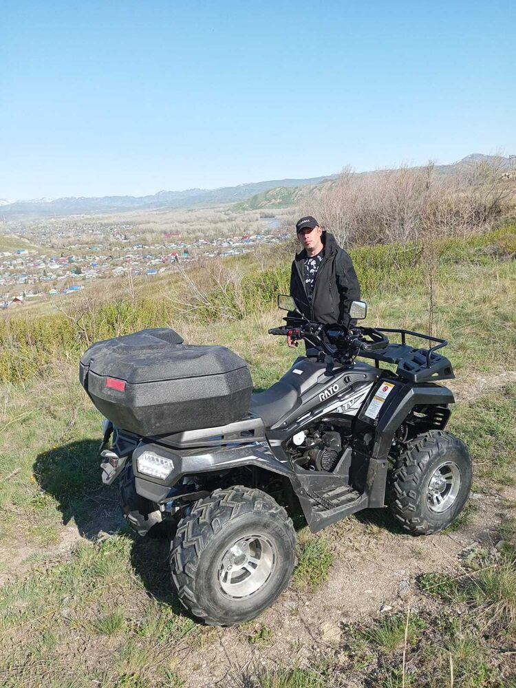  49921227  Alexander, 36 ,    -