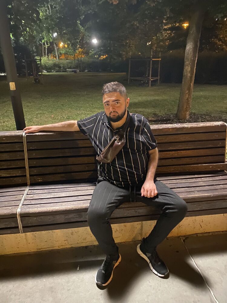  29899737  Basilio, 28 ,    Soho