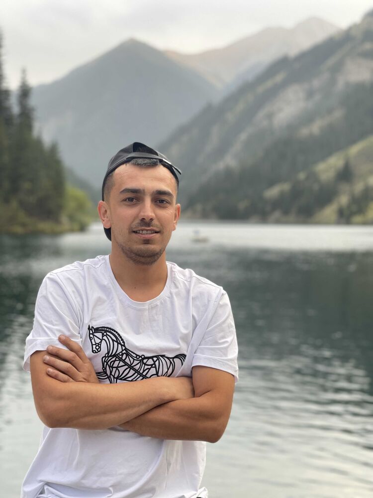  23959217  Najip, 33 ,    