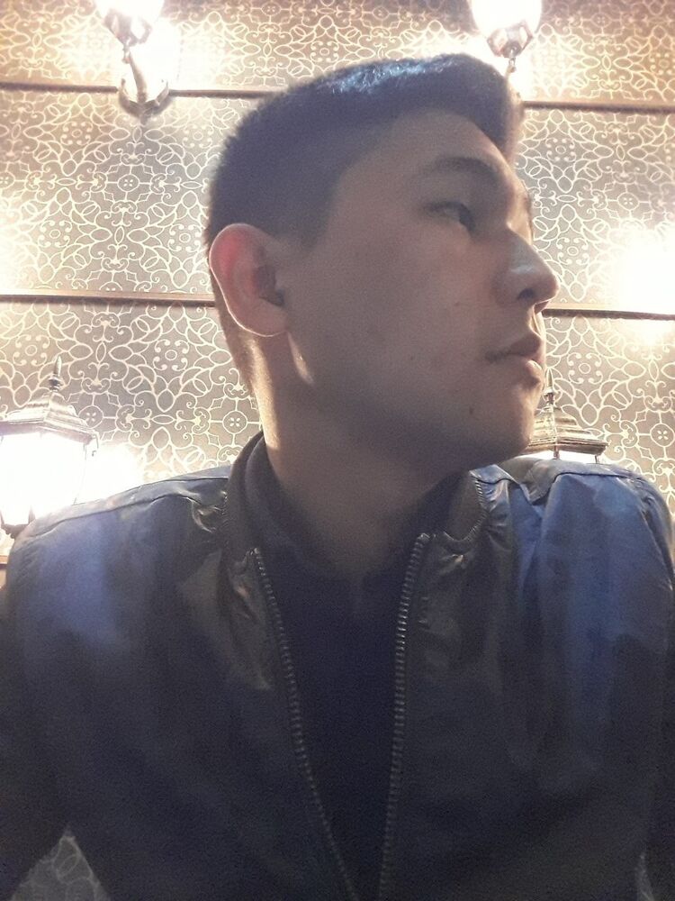  ,   Bek, 31 ,   