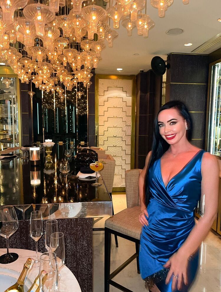  Ortakoy,   Elena, 38 ,     , c 