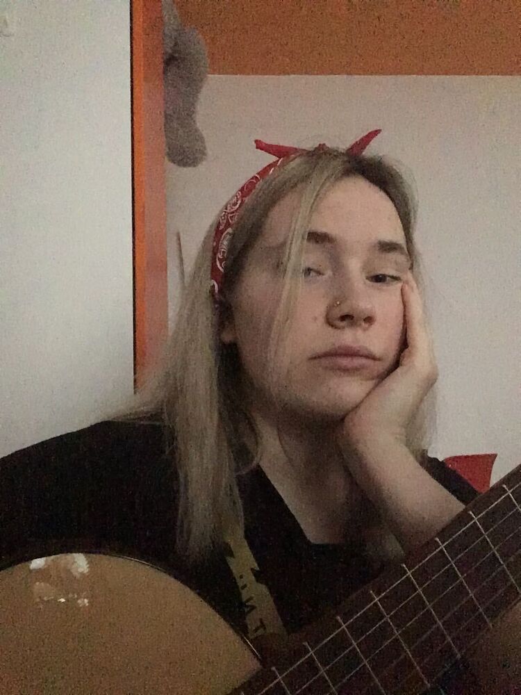  -,   , 23 ,   
