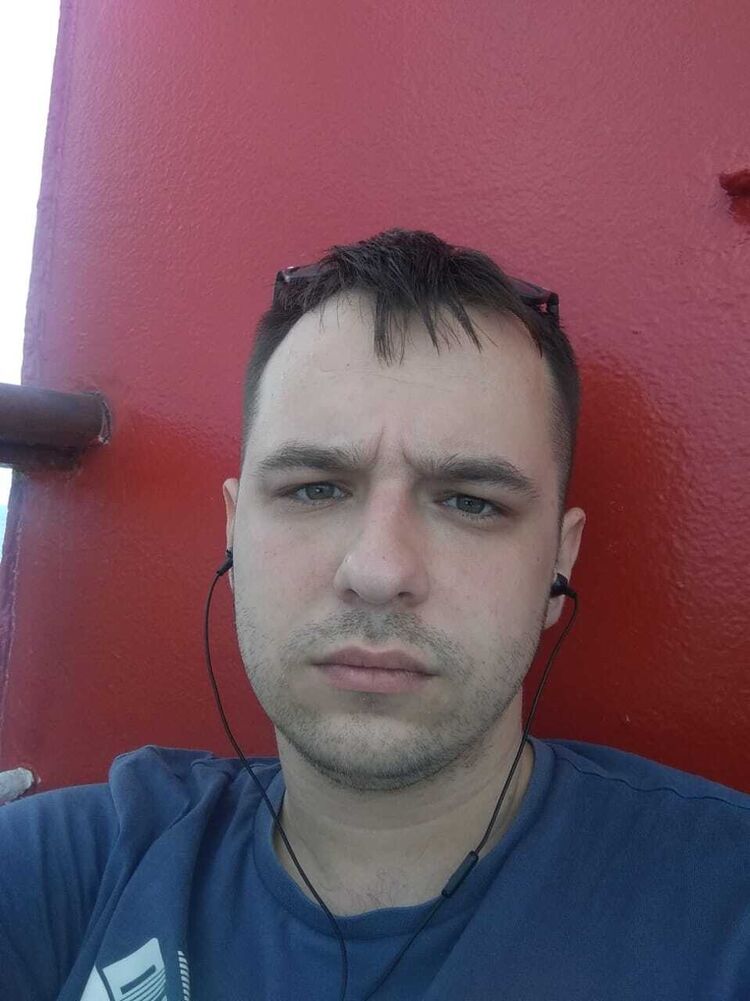  35596947  , 32 ,    