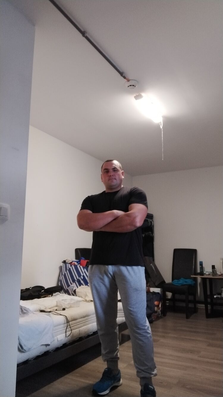  47572507  Alex, 34 ,    Genk
