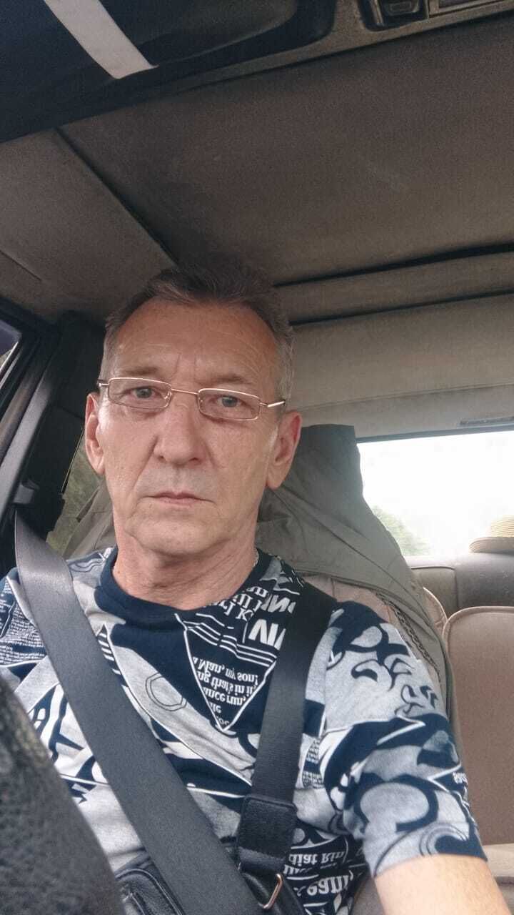  45238837   , 57 ,    