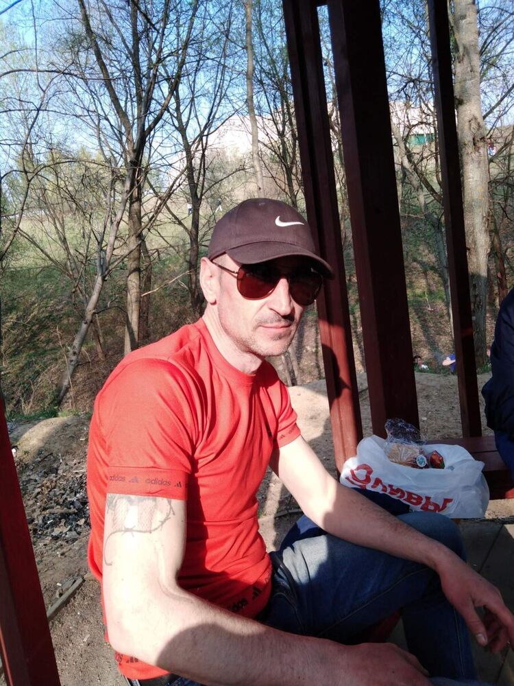  22409577  VLADIMIR, 40 ,    