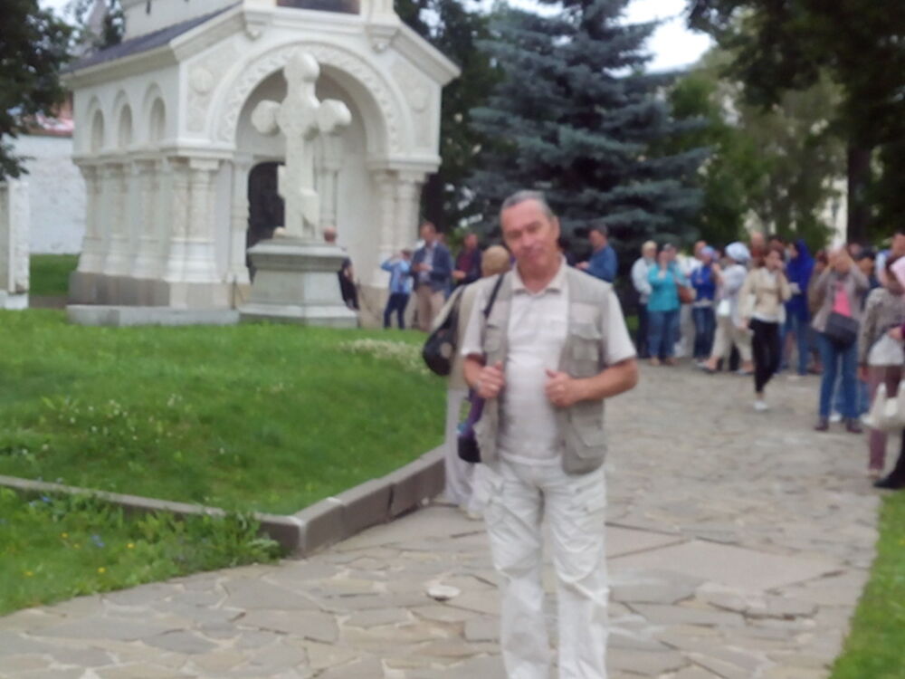  6889627  Andrey, 65 ,    