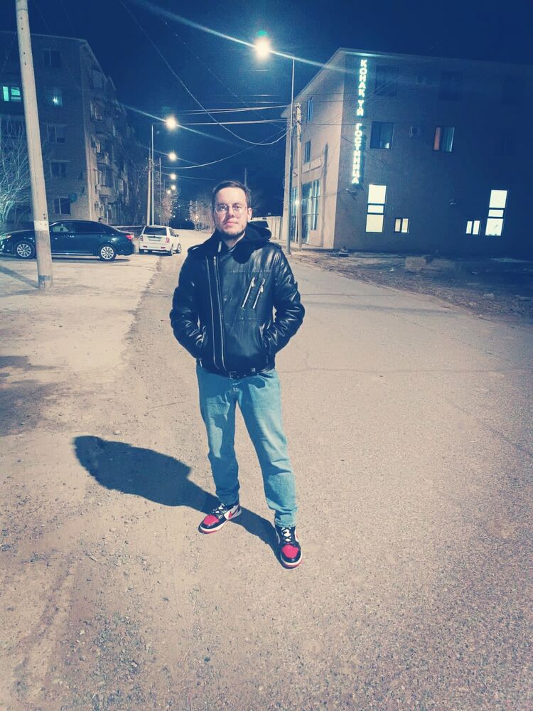  44462387  , 25 ,    