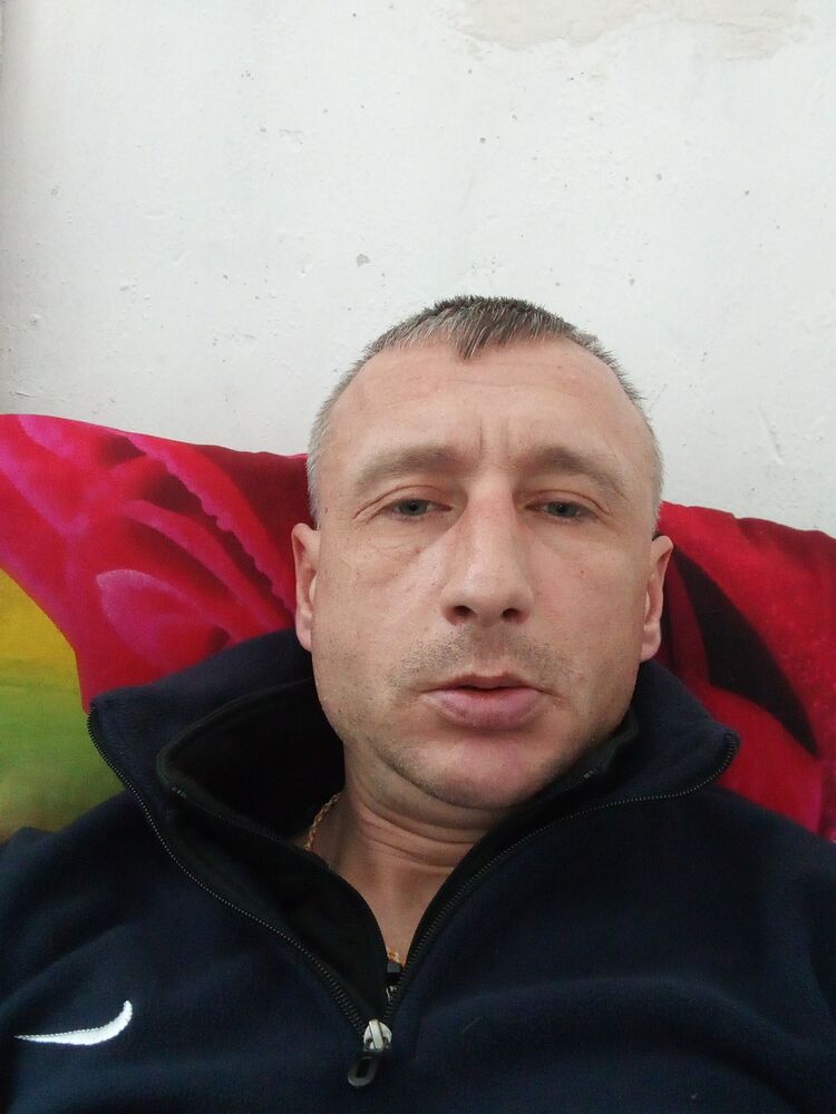  40263147  , 42 ,    