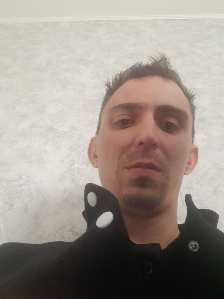  ,   Oleg, 32 ,   ,   