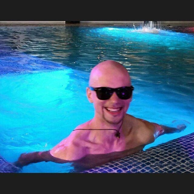  ,   Mikhail, 30 ,   ,   