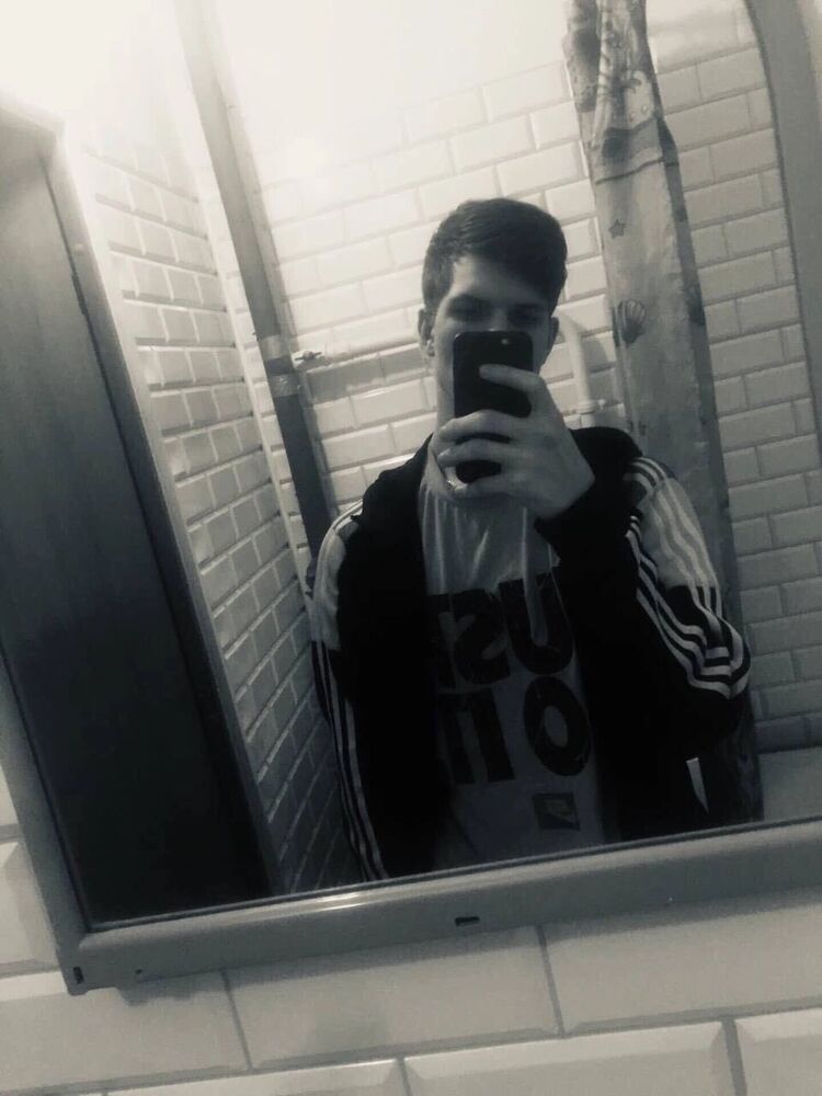  35825147  , 22 ,    