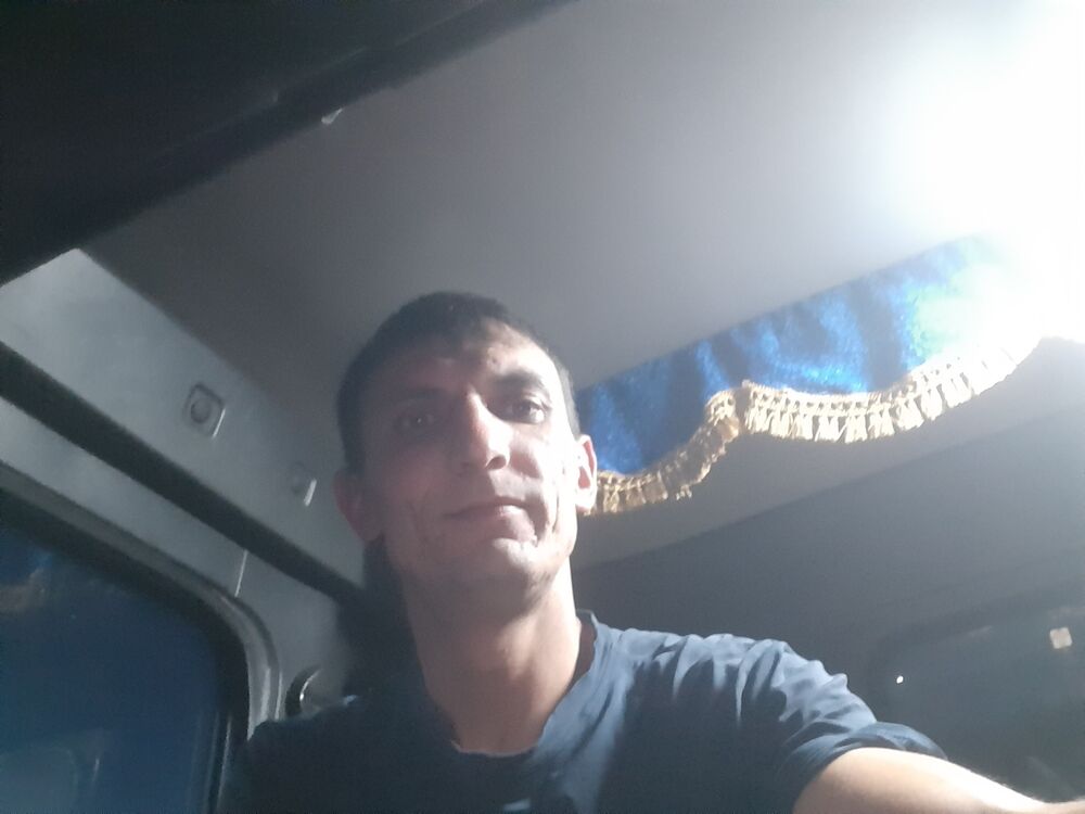  34630837  Zhenyok, 33 ,    