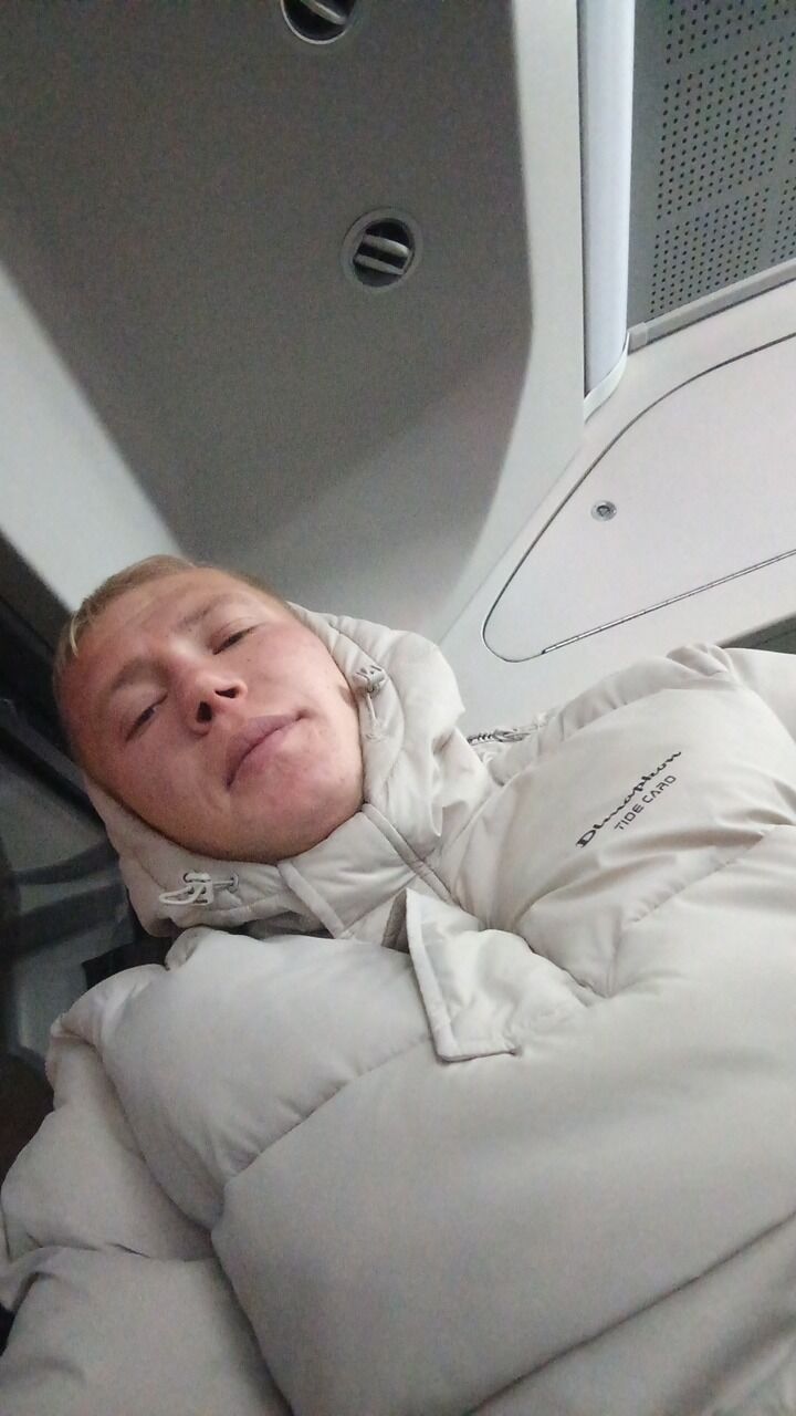  49563767  , 29 ,    