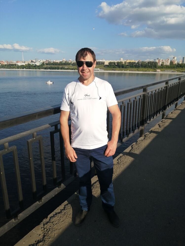  27834227  Anatoly, 42 ,    