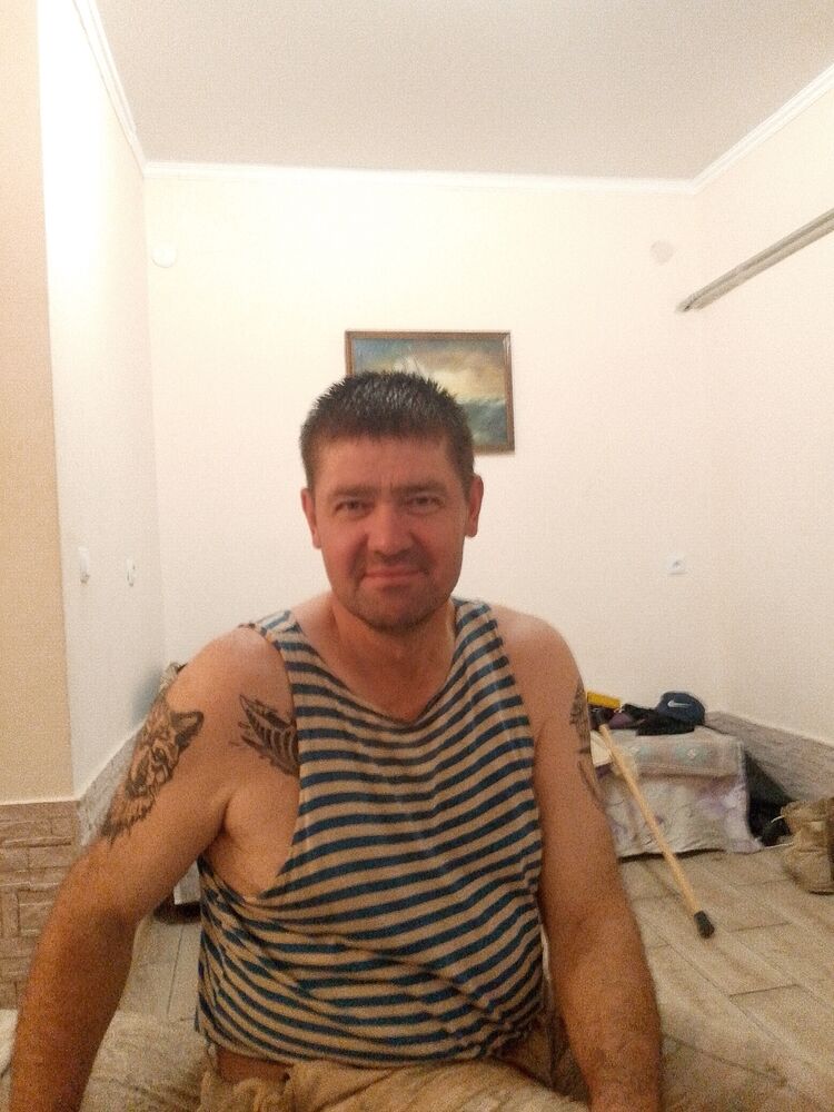  46659127  , 49 ,    
