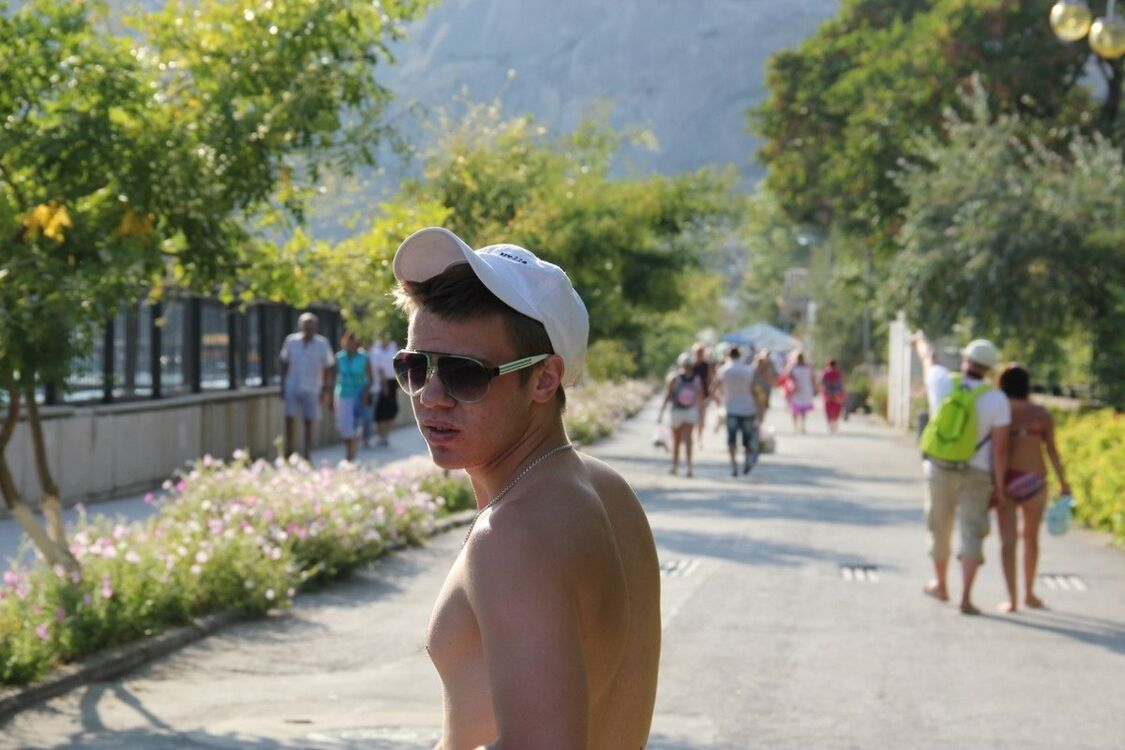  8740987  Artem, 31 ,    