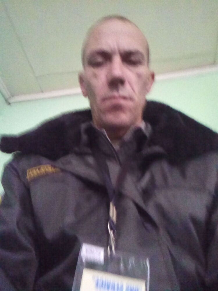  ,   Victor, 44 ,   ,   