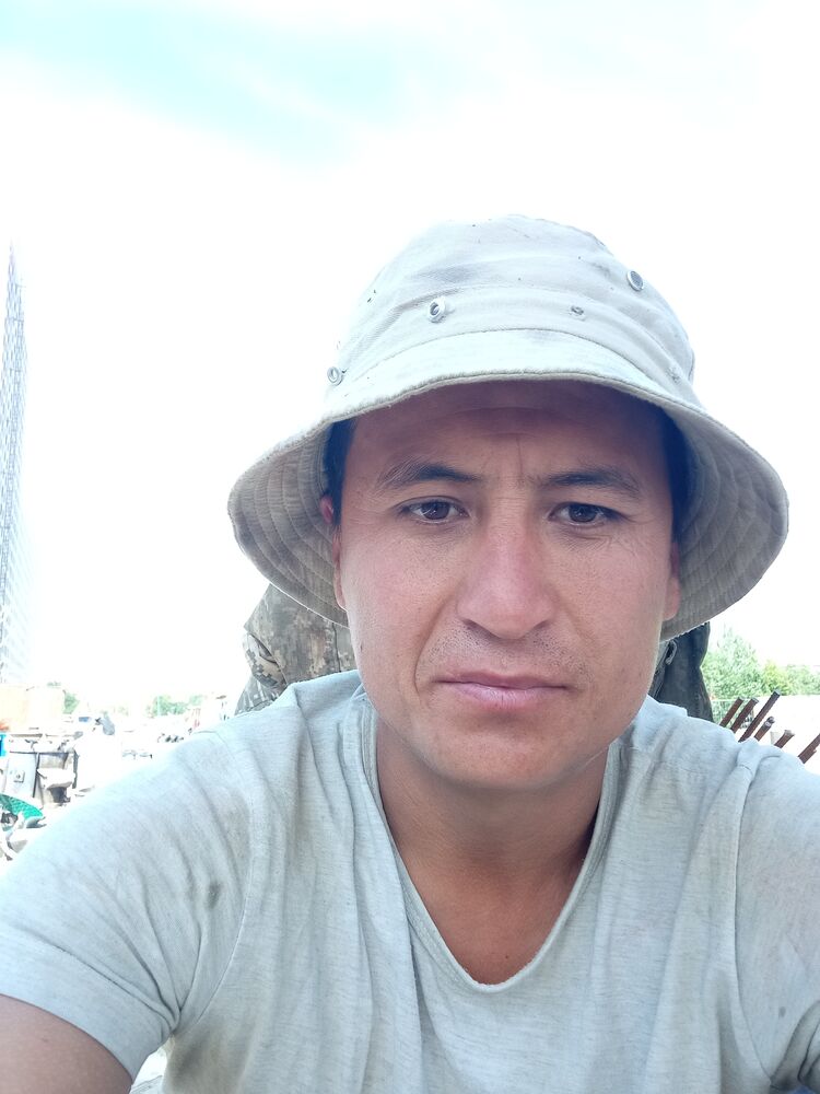  44052047  Nurik, 30 ,    