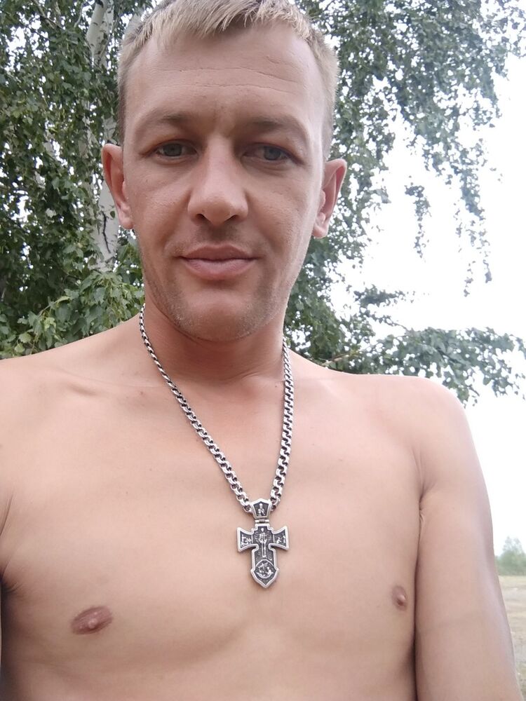  ,   Denis, 39 ,   ,   , c 