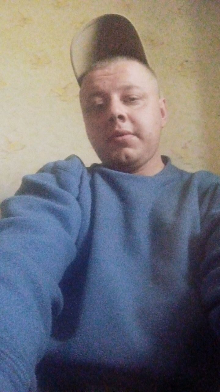  49047297  Kirpich, 33 ,    
