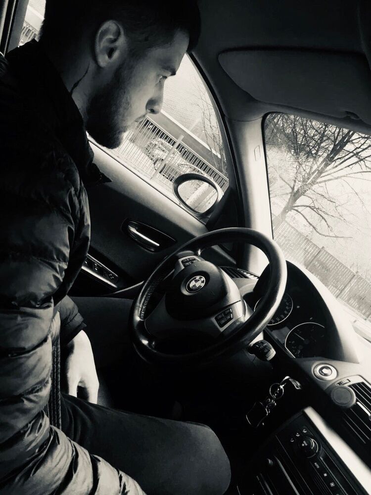  40163987  , 33 ,    