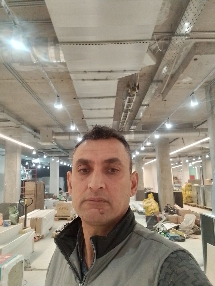  48548557  Axmati, 45 ,    -