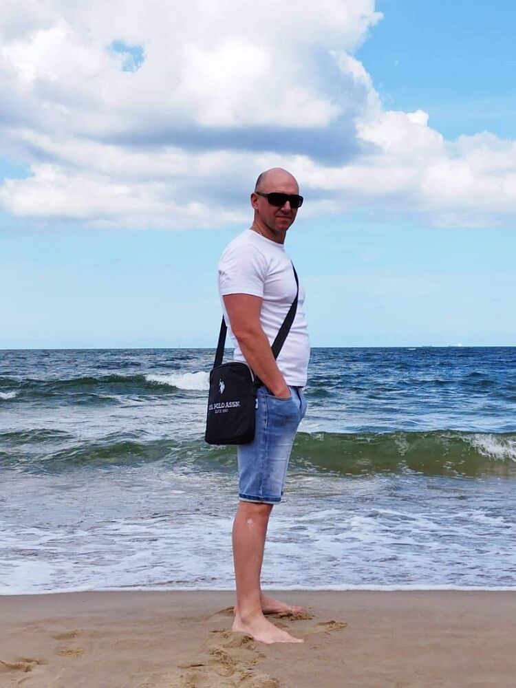  Biale Blota,   Mark, 43 ,   ,   