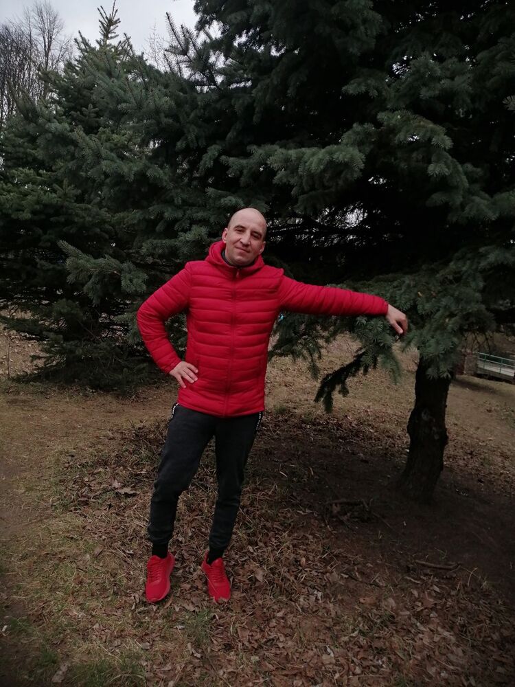  ,   Denis, 40 ,   ,   , c 
