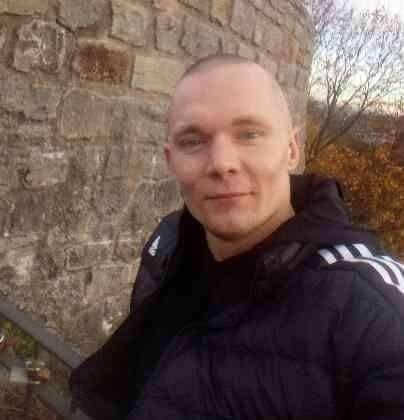  45168837  Aleksej, 31 ,    