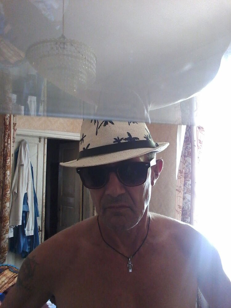  16283877  Vadim, 58 ,    