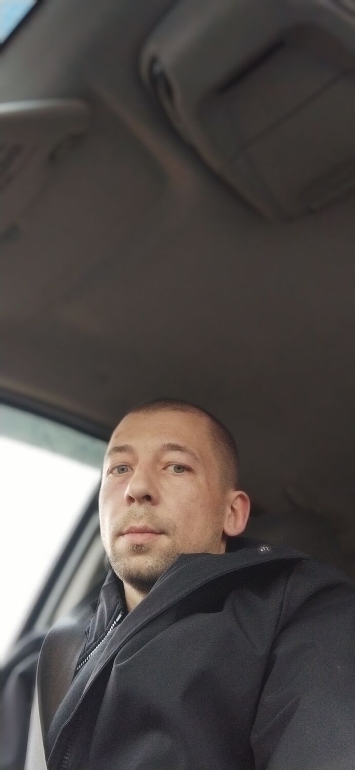 28102827  Alexander, 35 ,    
