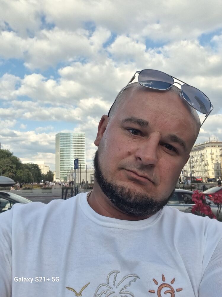  ,   Oleg, 39 ,   c 