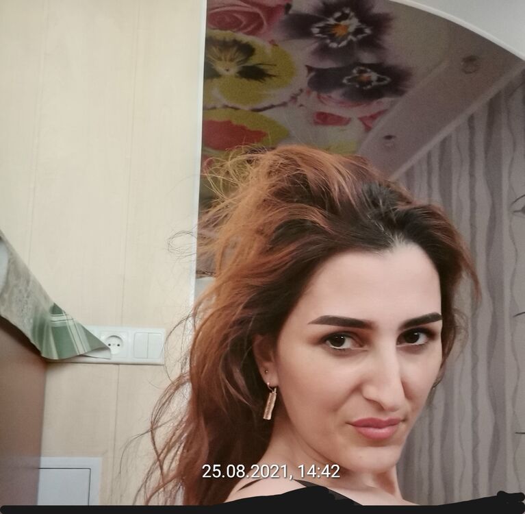  ,   Nika, 33 ,   c 
