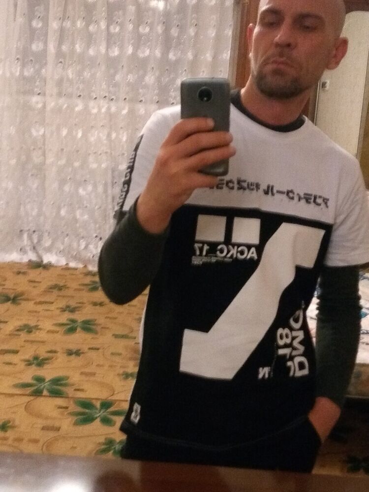 21021977  ϸ, 43 ,    