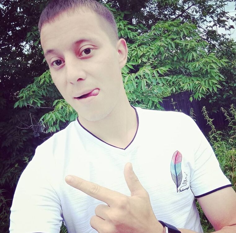  27637607  , 28 ,    -