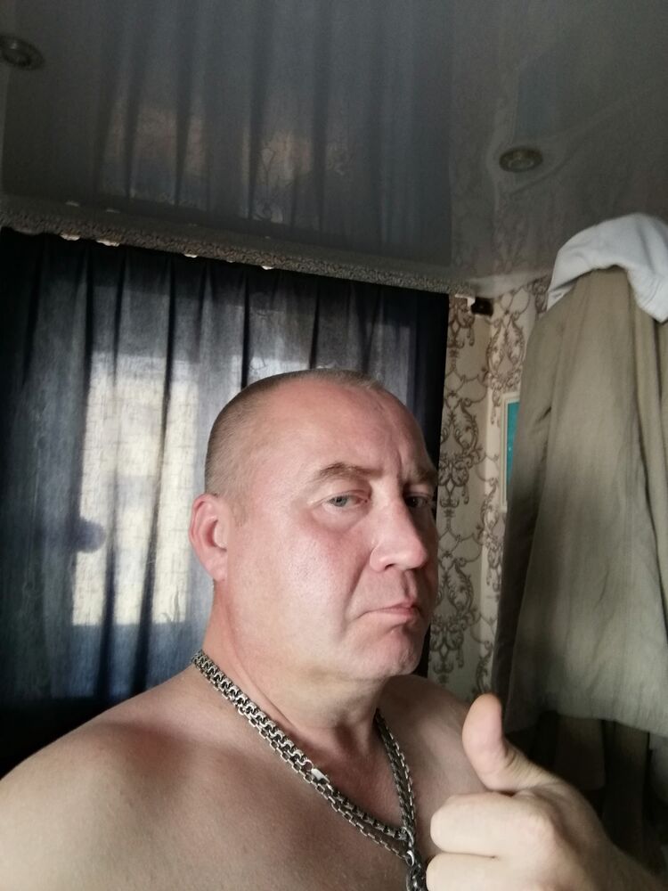  28384507  , 49 ,    