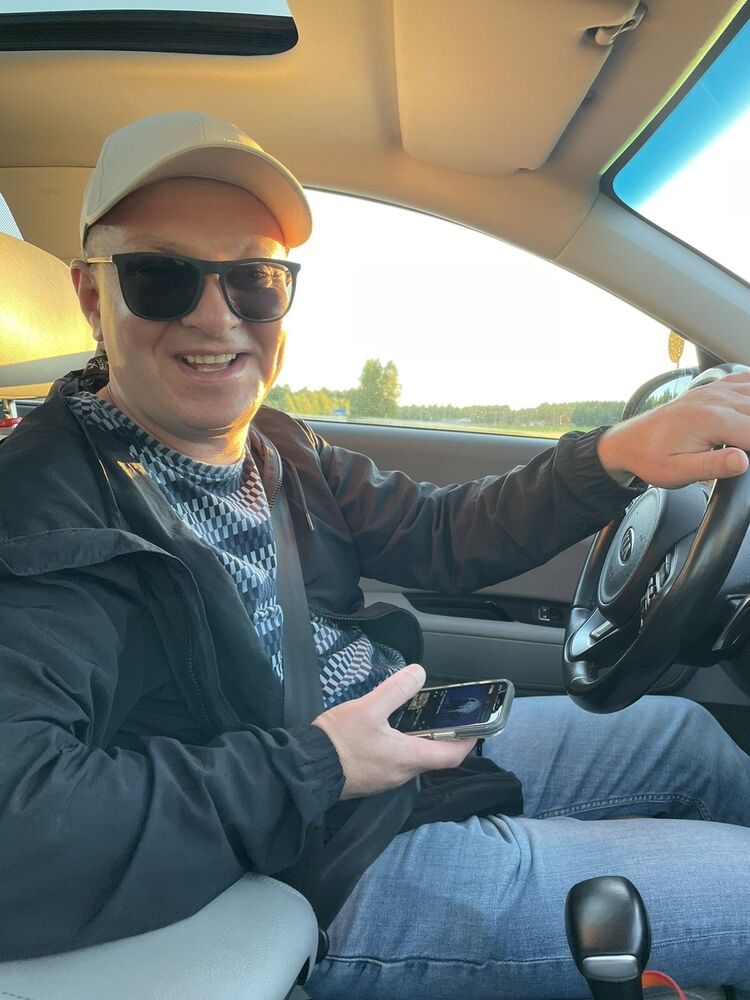  40585577  Artyom, 35 ,    Malmoe