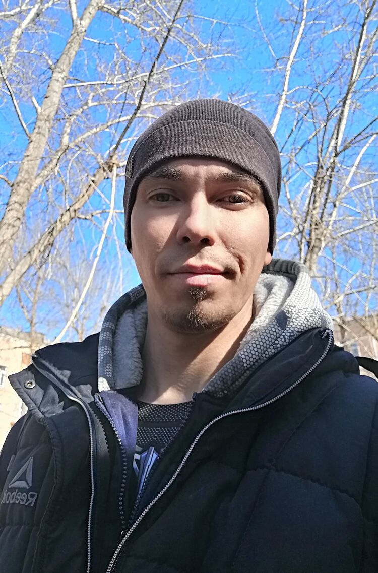  29765517  Maks, 35 ,    