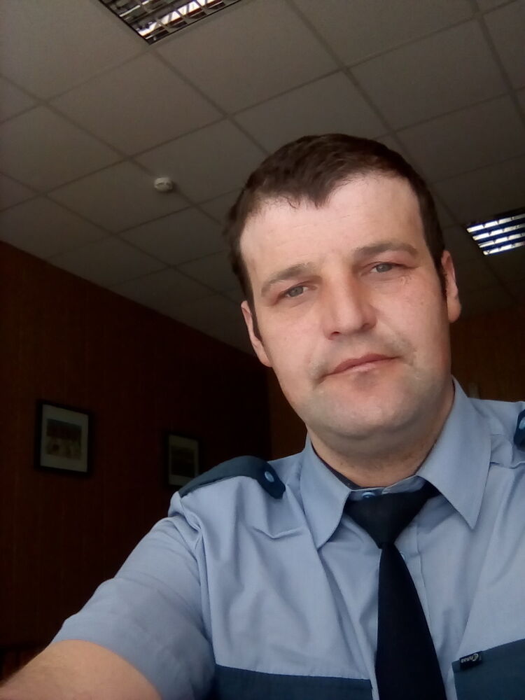  -,   , 44 ,   