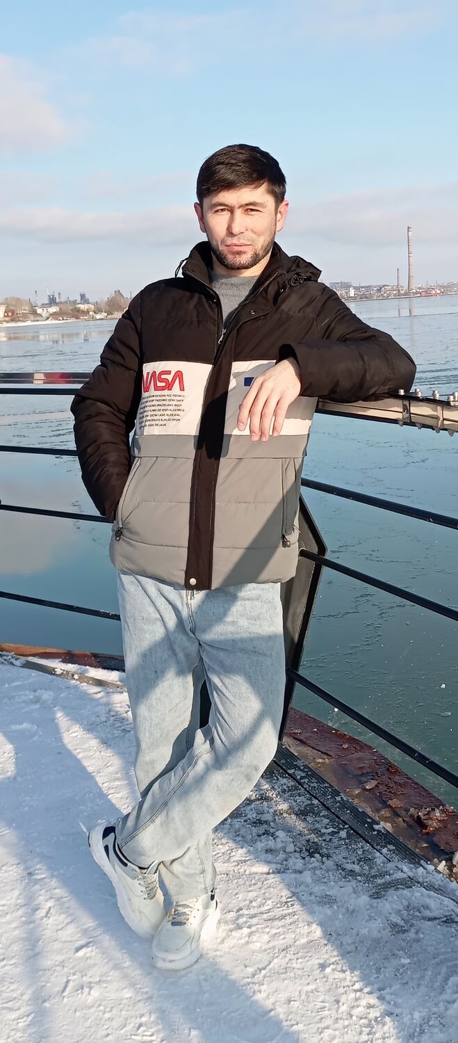  41611797  Murod, 25 ,    