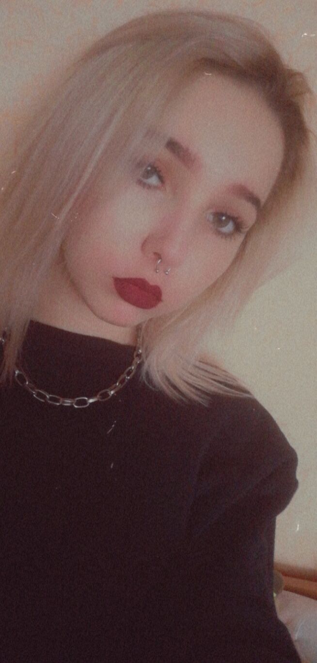  ,   Apollinaria, 22 ,   