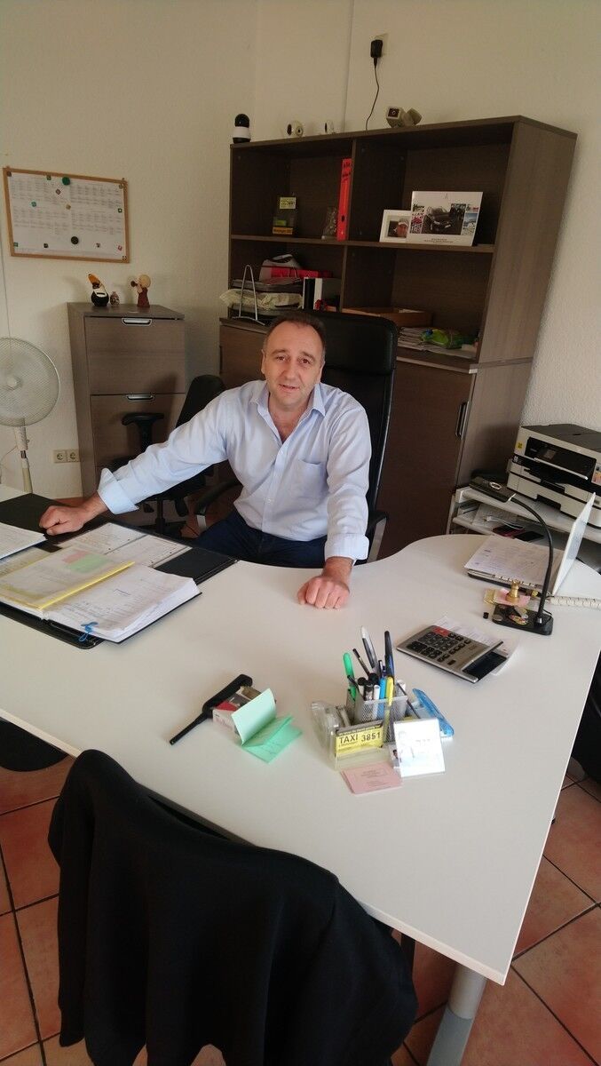  Laatzen,   , 49 ,     , c 
