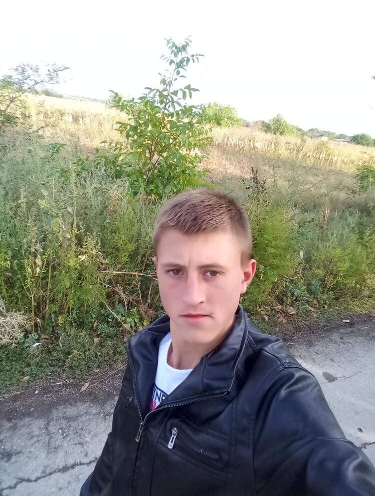  15163897  Borea, 32 ,    