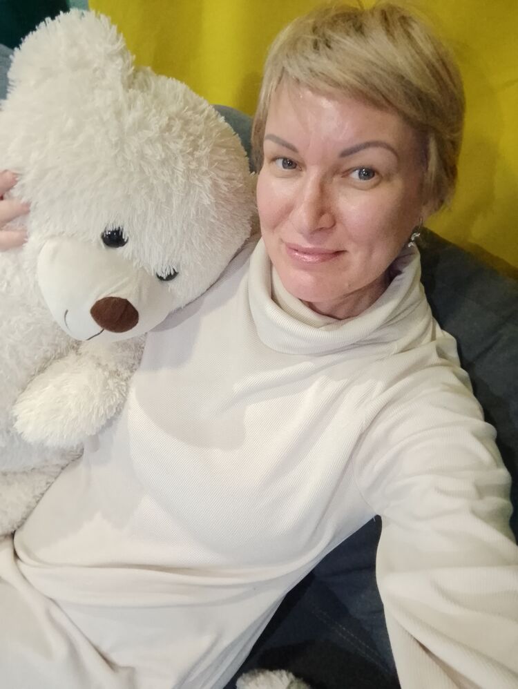  54053837  Nika, 45 ,     