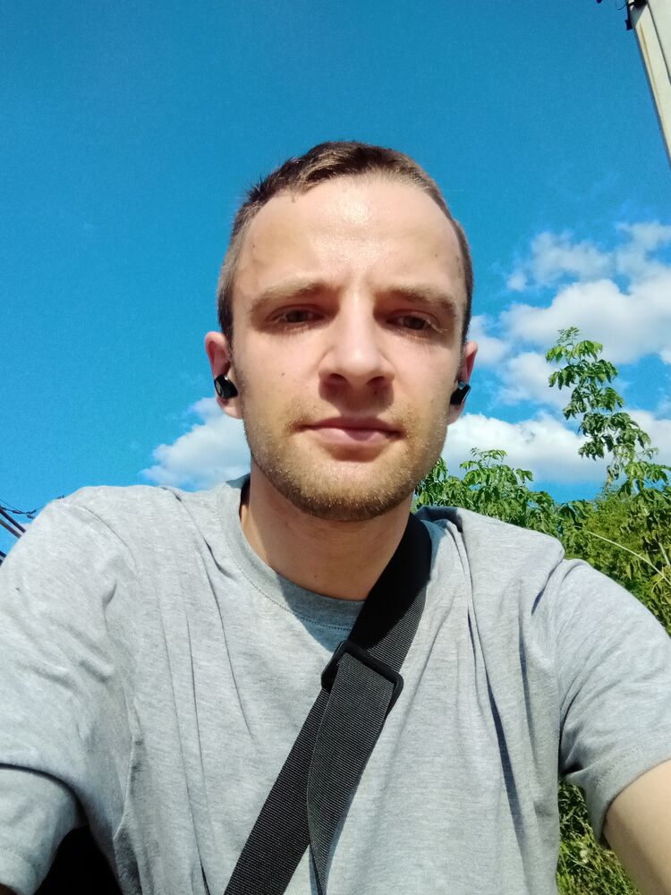  37144427  , 31 ,    