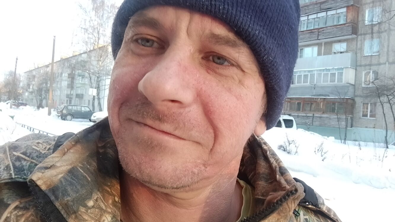  31702287  , 45 ,    