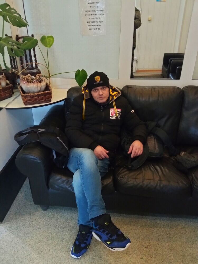  22319597  Andrey, 42 ,    